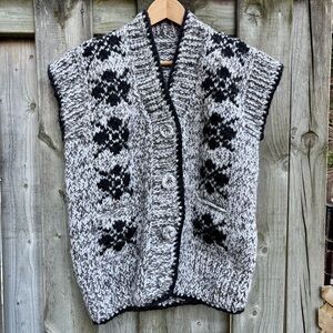 Knit Wool Vest Black and Gray Women's